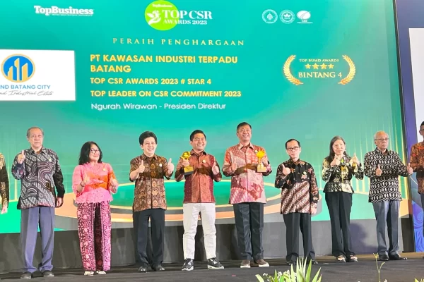 Grand Batang City Dapat Penghargaan Top CSR Bintang Empat